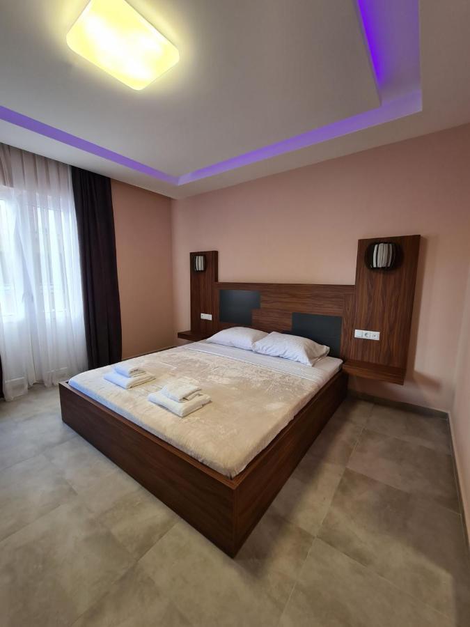 Hotel Centrum Kosovska Mitrovica Exterior photo